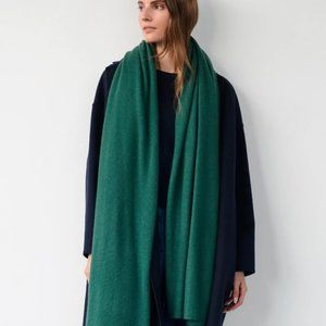 NWT Cashmere Travel Wrap Pine Green White + Warren